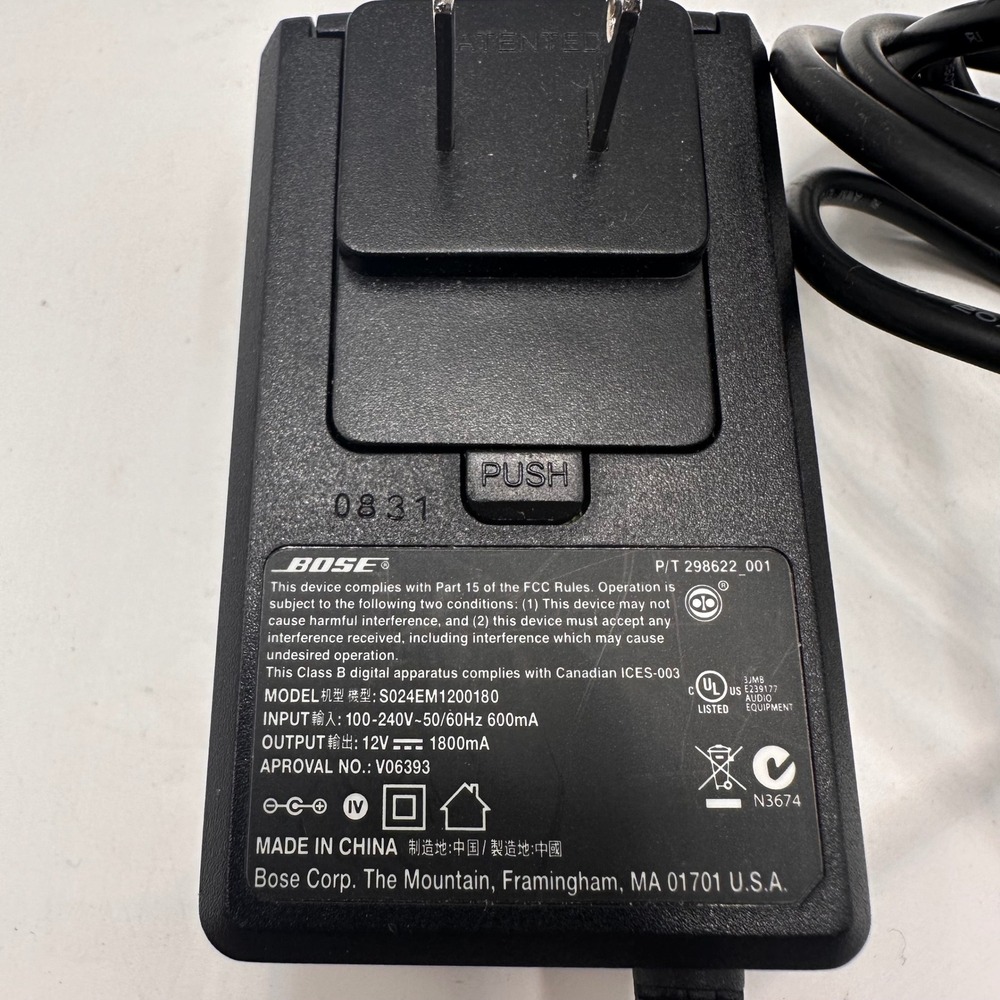 Bose AC Power Adapter Charger S024EM1200180 12V 1800mA P/N 298622-001 Black